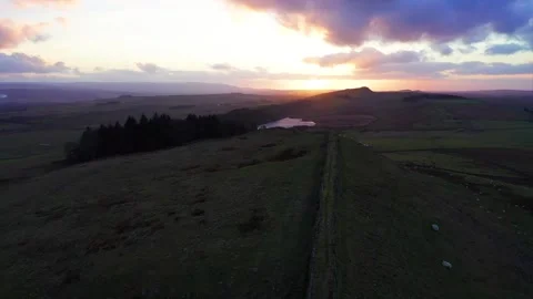 Hadrian’s Wall - Pulling Back at Sunset Video stock 132059957