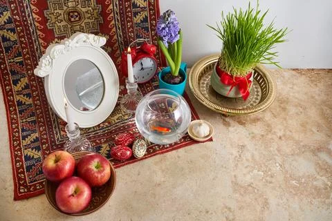 Haft-sin table celebrating persian new year nowruz tradition Stock-Fotos