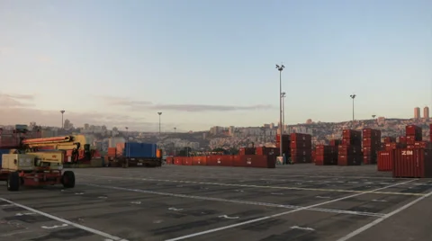 Haifa's busy harbor docks panoramic sunrise time lapse Vidéo 32115084