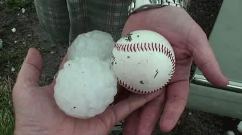 Hail Balls 動画素材 54748700