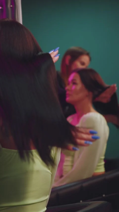 Hair master in the process, vertical shooting Stock Footage 290362562
