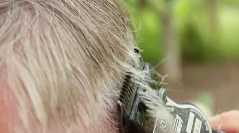 Haircut 스톡 동영상 10970813