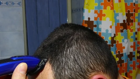 Haircut. Video stock 103343936