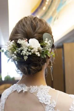 Hairstyle summarized by the bride (back view) Stock-Fotos