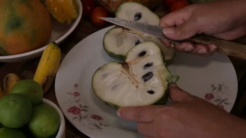 Half chirimoya 스톡 동영상 103033271