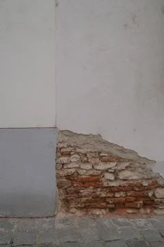 Half destroyed wall 2 Stock Photos