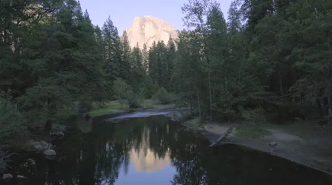 Half Dome Reflecting in River 스톡 동영상 56019244