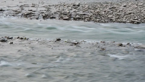 Halfway River Blur Vidéo 88326990