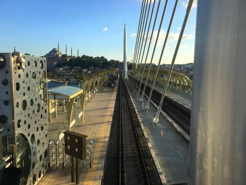 Haliç Metro Bridge. Stock-Fotos
