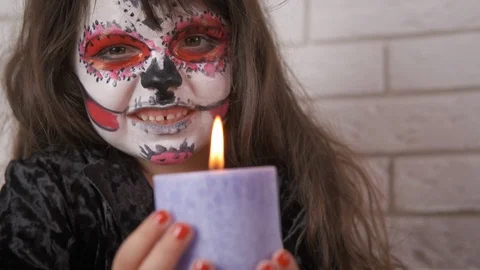 Halloween with a burning candle. Stock-Footage 111765193