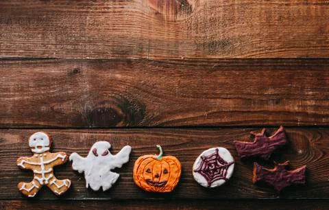 Halloween Cookies on table Foto stock