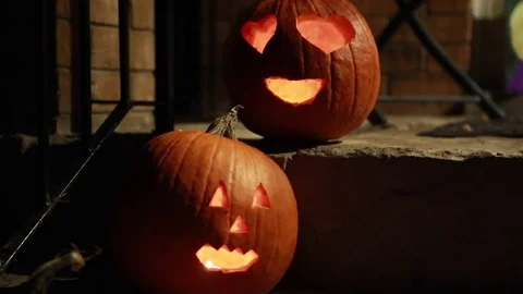 Halloween Decorations on House, Pumpkins, Jack o'Lantern Stock-Footage 70565904