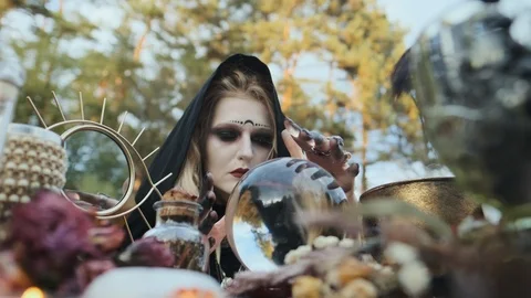 Halloween. The Image Of Young Witch. Vídeos de archivo 117941253