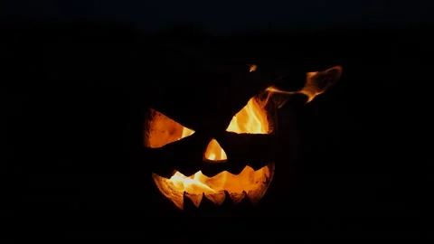Halloween Pumpkin is on fire slow motion 스톡 동영상 140367352