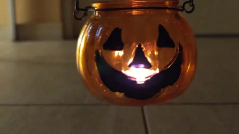 Halloween pumpkin lantern waving Stock Footage 319695448