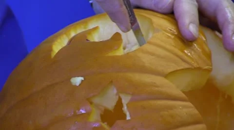 Halloween pumpkin preparation Видео 21233928