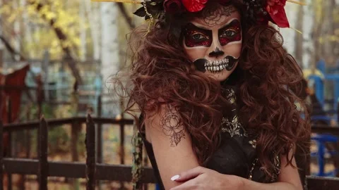 Halloween Witch with a magic in a dark Old Spooky cemetery. Stock Footage 140894758