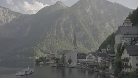 Hallstatt classic view of a small town in Austria at the lake mountains, slog3 Stock Footage 166625346
