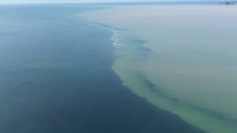 Halocline in the water Video stock 260633709