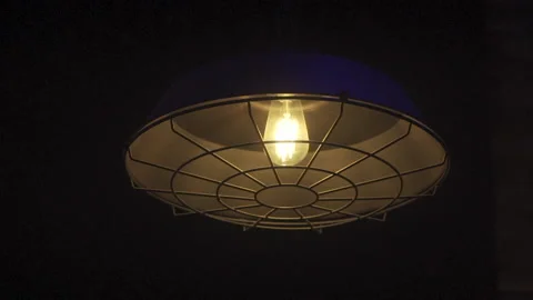 Halogen lamp on the ceiling in the loft 스톡 동영상 164108172