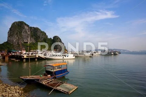 Halong bay in Quangninh, Vietnam Stock Photos