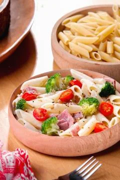 Ham broccoli pasta Stock Photos