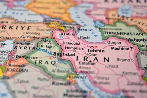 Hamadan Iran on World Map Close Up Macro Defocused Background Geographic Imag Foto stock
