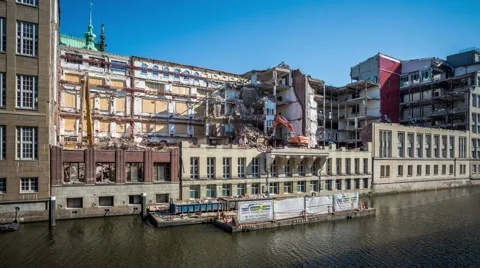 Hamburg construction site with two excavator - DSLR timelapse Stock Footage 42914554