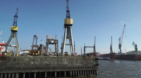 Hamburg Docks SCIENCE 動画素材 43857498