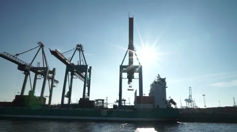 Hamburg habor docks Видео 43857425