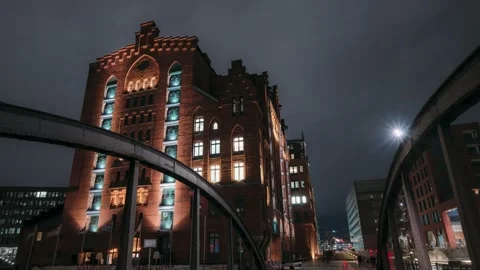 Hamburg Hyperlapse Architecture Featuring Illuminated Historic Brick Building Vidéo 331104181