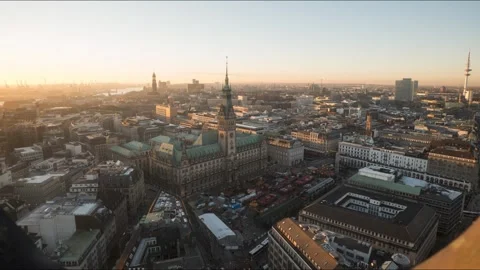 Hamburg Hyperlapse Time Lapse Showing a City Square During Sunset into Night Stockbeeldmateriaal 331104229