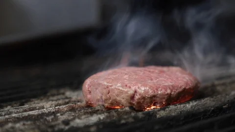 Hamburger Cooking on the Grill 스톡 동영상 88977624