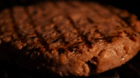 Hamburger on the cooking plate 動画素材 229933508