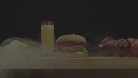 Hamburger packshot 4 動画素材 248696666