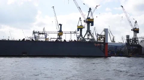 Hamburg's docks Video stock 62714826