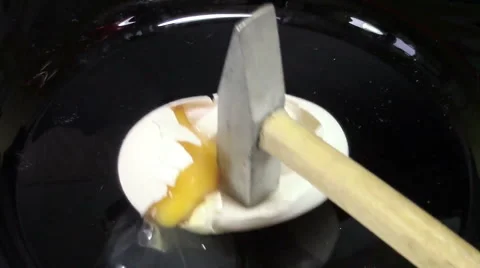 Hammered egg Video stock 51966005