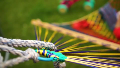 Hammock net ring tied to a tree during summer Vídeo Stock 243939139