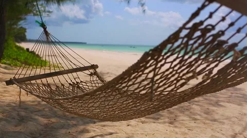 Hammock with sea view Vídeos de archivo 148551092
