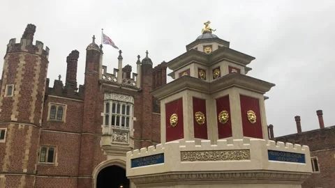 HAMPTON COURT PALACE Stock Footage 135539769