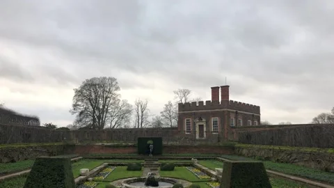 HAMPTON COURT PALACE Stock Footage 135540207