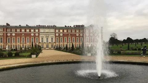 HAMPTON COURT PALACE Stock Footage 135540257