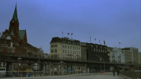Hamurg subway drives by. Stock-Footage 45104881