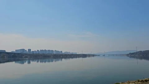 Han River Skyline Wide View Gangdong Bridge Namyangju Seoul Korea Vídeos de archivo 331297049