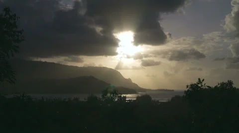 Hanalei Bay sunset Video stock 26114035