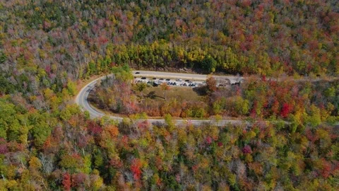 Hancock Notch aerial view in fall foliage, Lincoln, NH, USA Stock-Footage 172048144