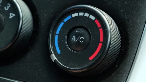 Hand adjusting car air conditioner temperature control knob 库存影片 343868893