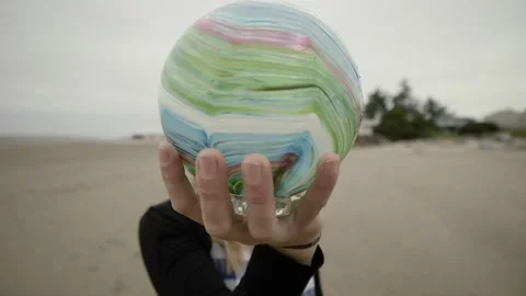 Hand Blown Glass Art Float Ball Beach Coast Travel Tourism Vídeo Stock 133026255