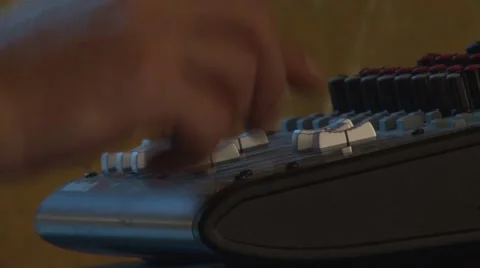 Hand boosts the audio mixing console 스톡 동영상 61468251