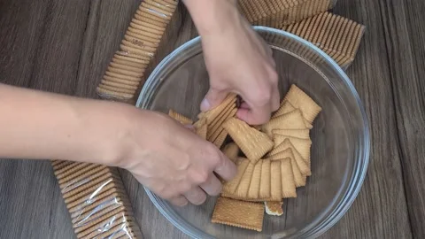 Hand Breaking A Biscuits 스톡 동영상 171750444